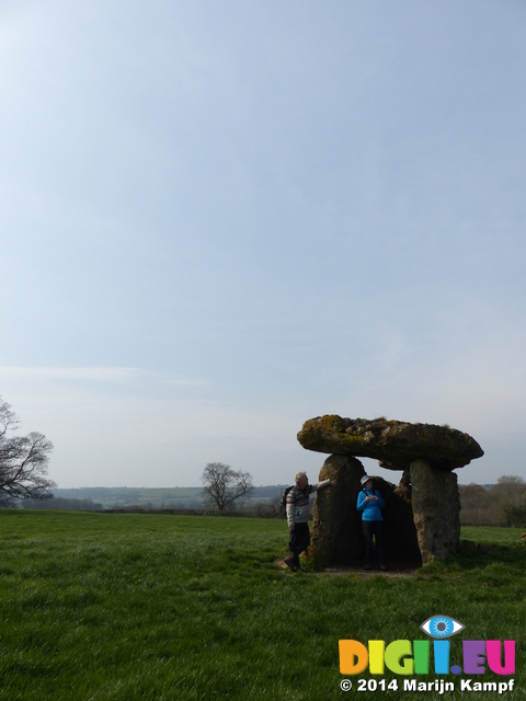 FZ004264 Hans and Machteld at St. Lythans burial chamber